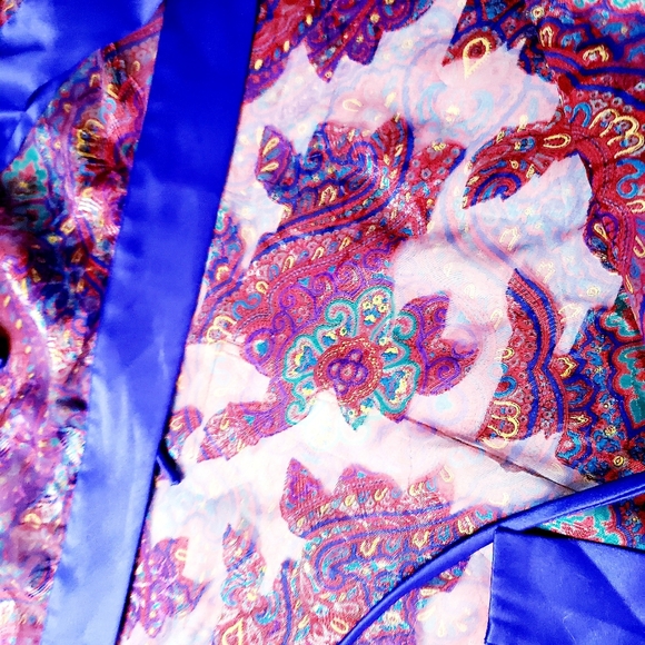 Vintage Victoria Secret Sheer Floral Robe OSFA - Picture 8 of 14